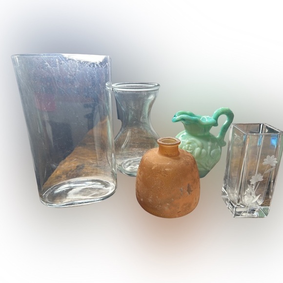 Five Glass Vases Bundle 🏺 - Picture 4 of 6
